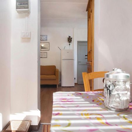 Appartement La Vecchia Torre à Porto Valtravaglia Extérieur photo