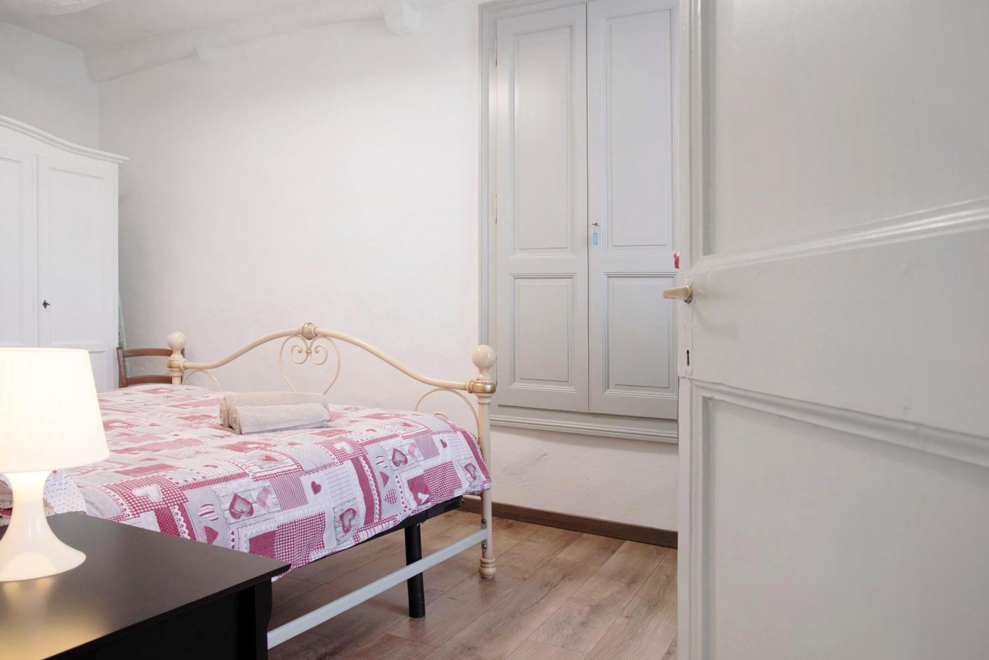 Appartement La Vecchia Torre à Porto Valtravaglia Extérieur photo