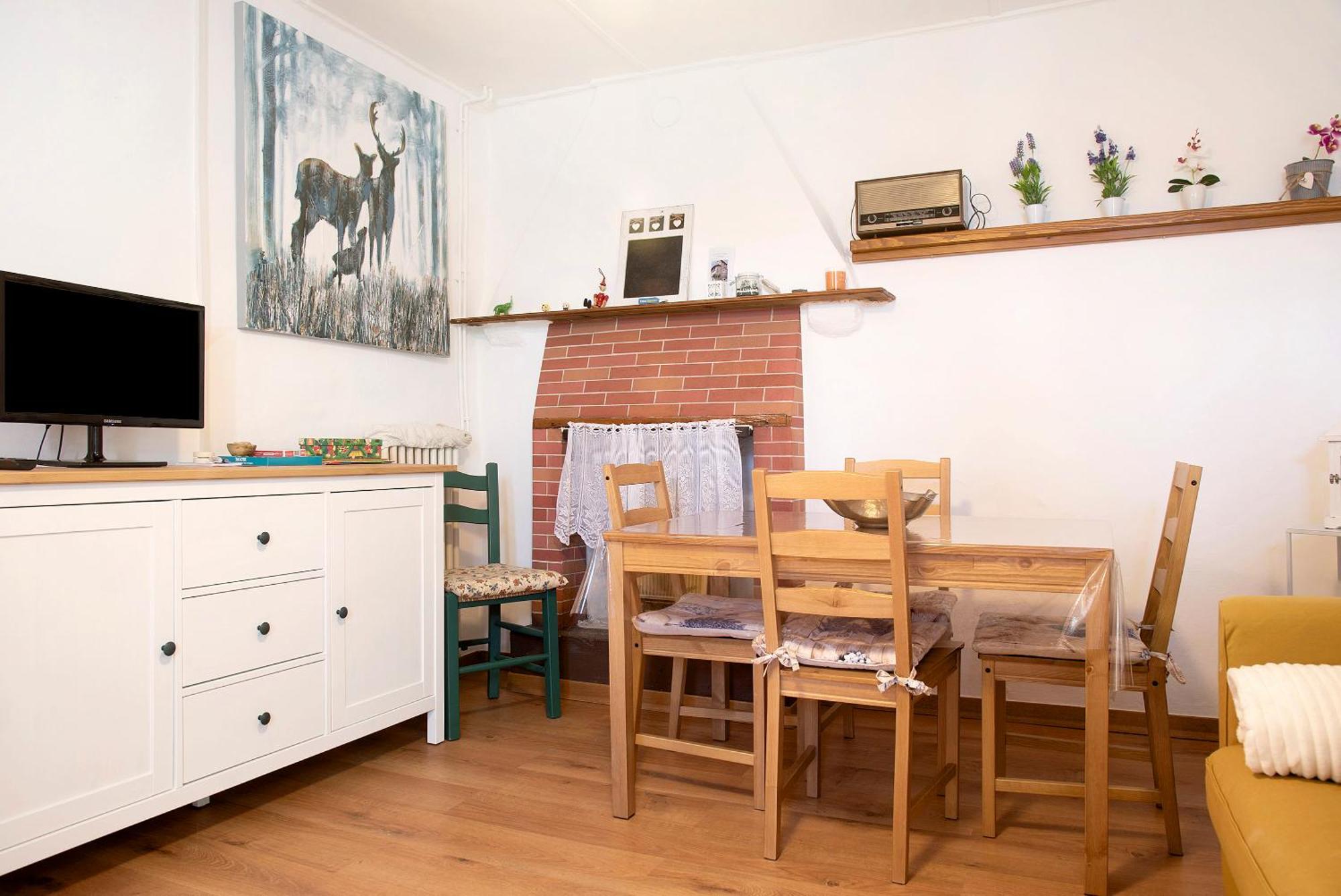 Appartement La Vecchia Torre à Porto Valtravaglia Extérieur photo